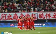 国安头球破门+点球绝杀，申花遭遇联赛三连败